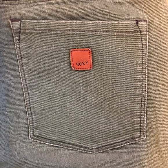 Roxy Olive Green Skinny Jeans- Size 9/29 - Picture 3 of 4